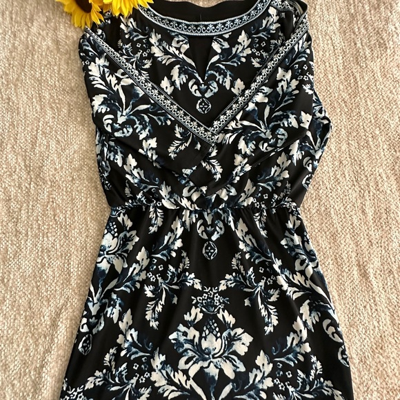 WHBM NWOT Multi-Colored Cold Shoulder Dress. Stunning! - Picture 7 of 10